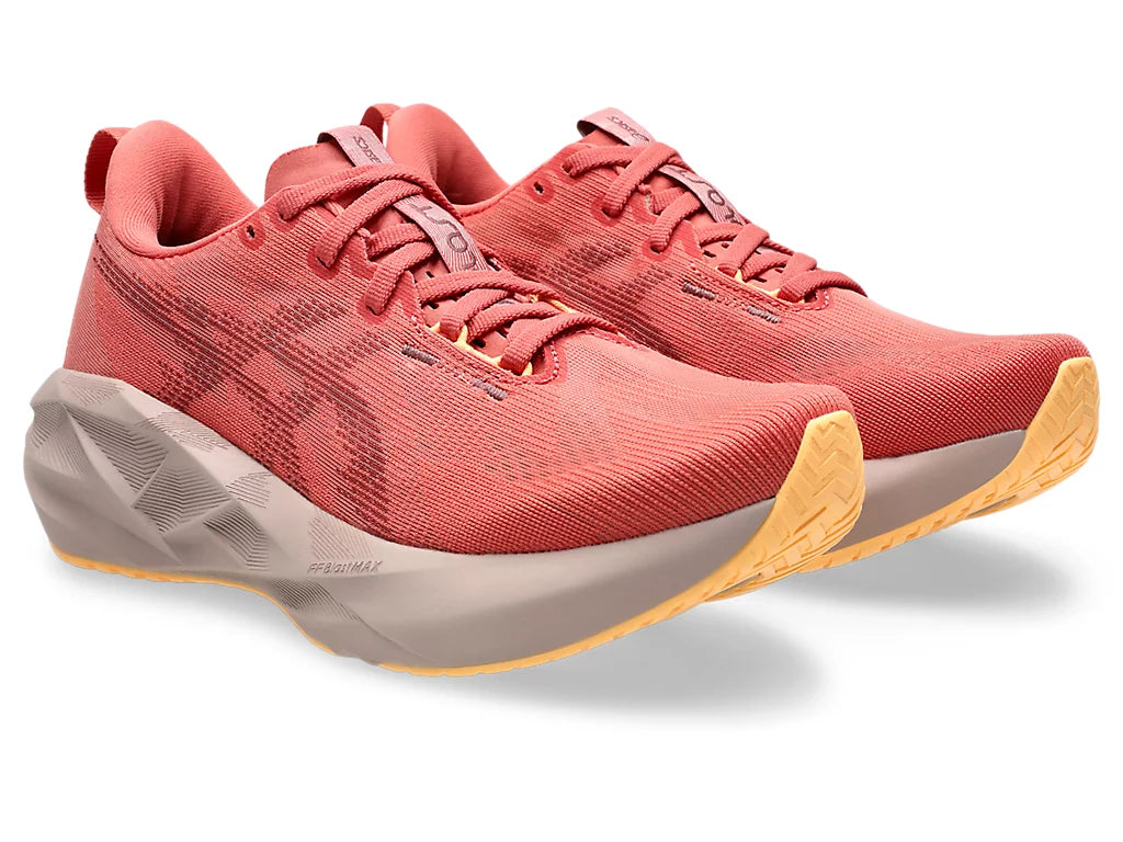 Women's Novablast 5