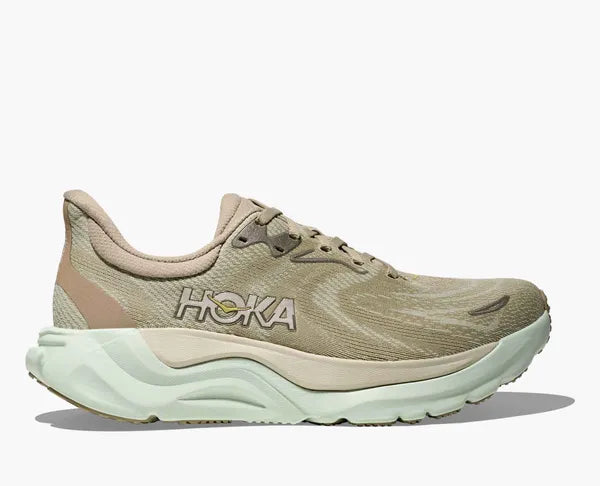 Women's Arahi 8